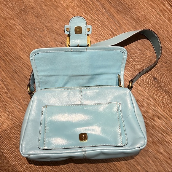 Spring 2005 Banana Republic turquoise leather  purse - Picture 2 of 3